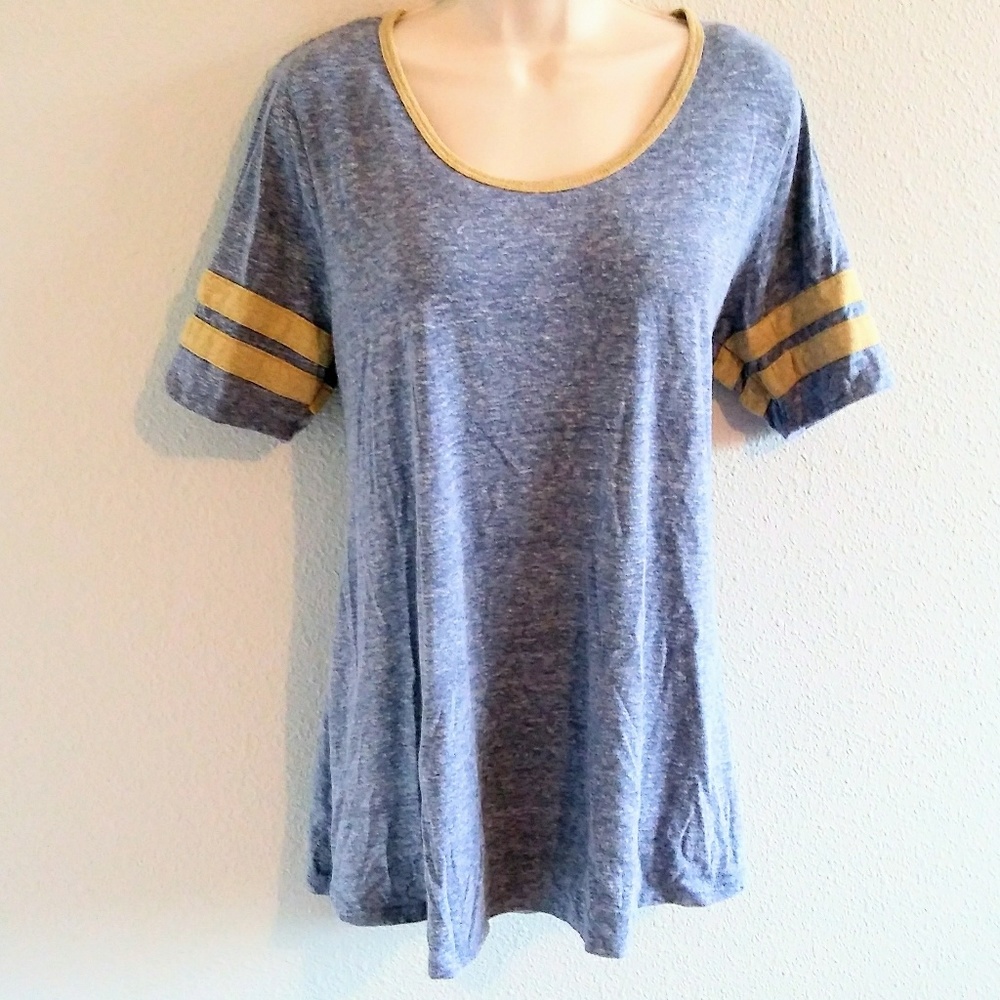 LuLaRoe Perfect Tee